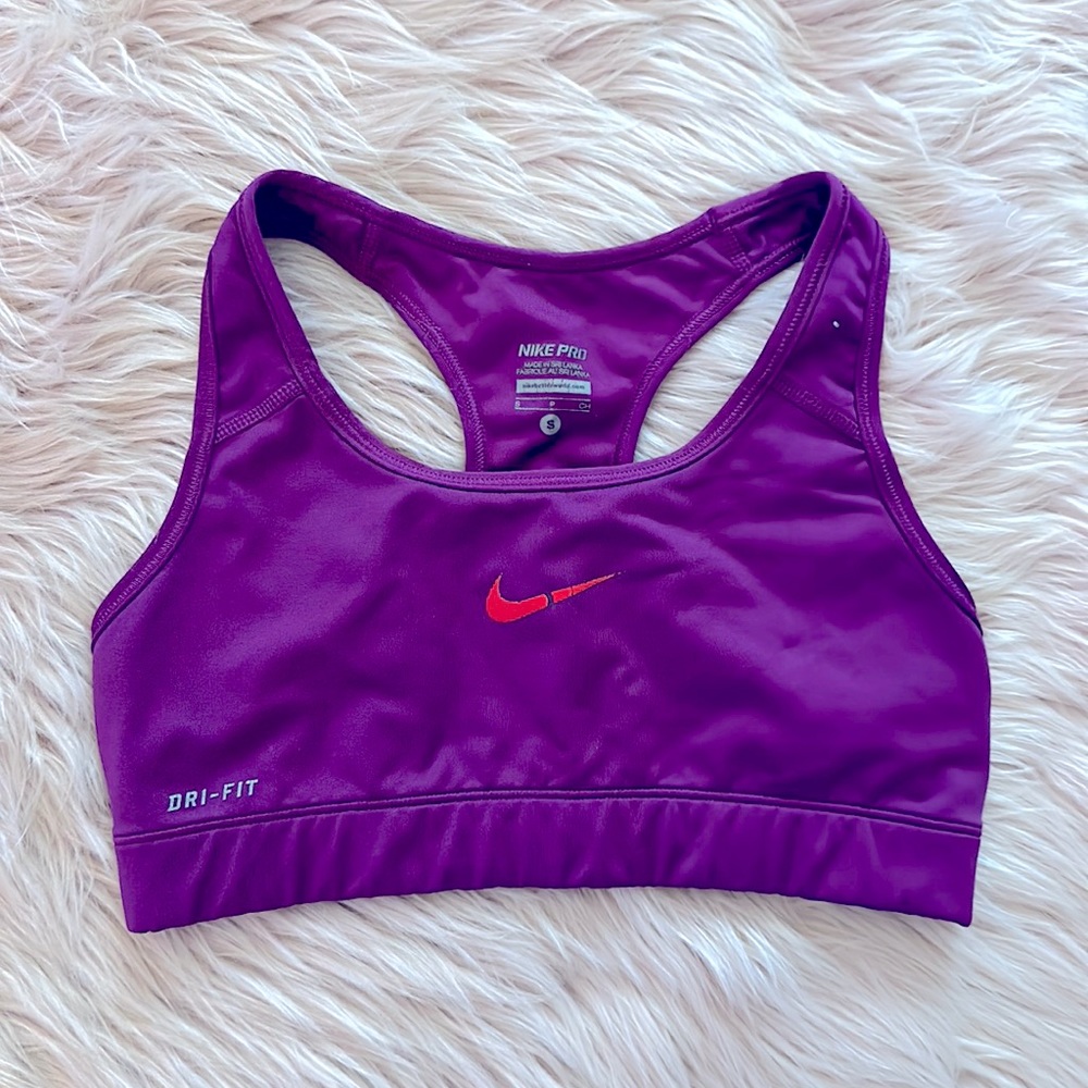 Grape purple Nike pro racerback sports bra 🍇✔️